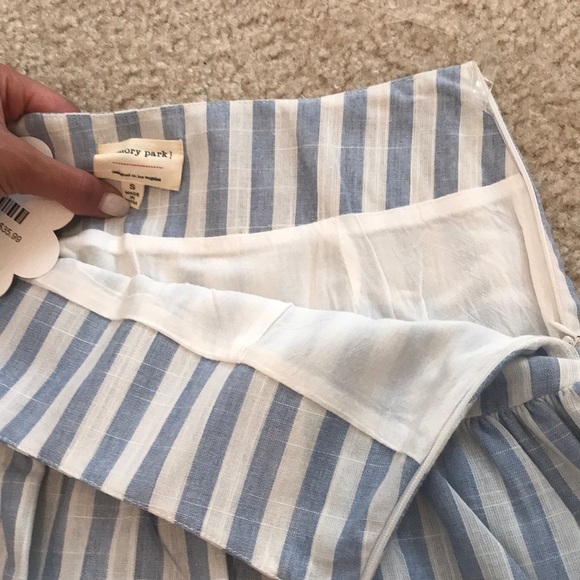 Striped, ruffled linen skirt - Picture 3 of 4